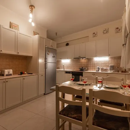 Hébergement de vacances Garitsa Maisonette *