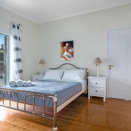 Hébergement de vacances Garitsa Maisonette