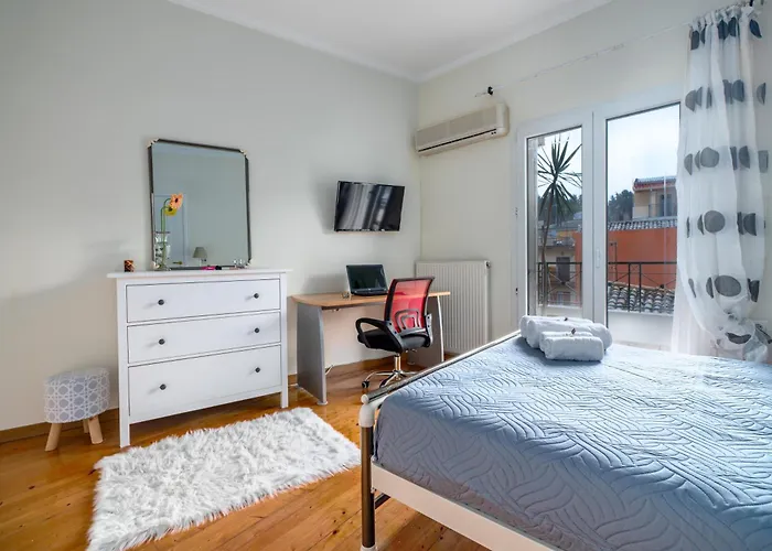 בית נופש Garitsa Maisonette *